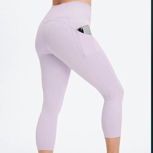 Fabletics Oasis High-Waisted Capri Legging